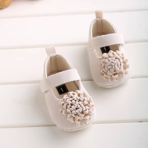 Pom-Pom Mary Jane Crib Shoes - Image 3