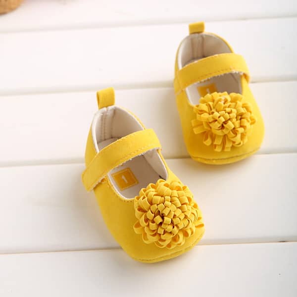 Pom-Pom Mary Jane Crib Shoes - Image 4